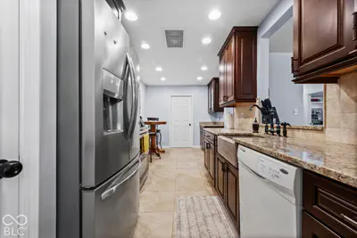 9110 Waymen Drive, Indianapolis - 14