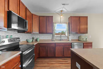 1014 Swinton Way, Westfield - 8
