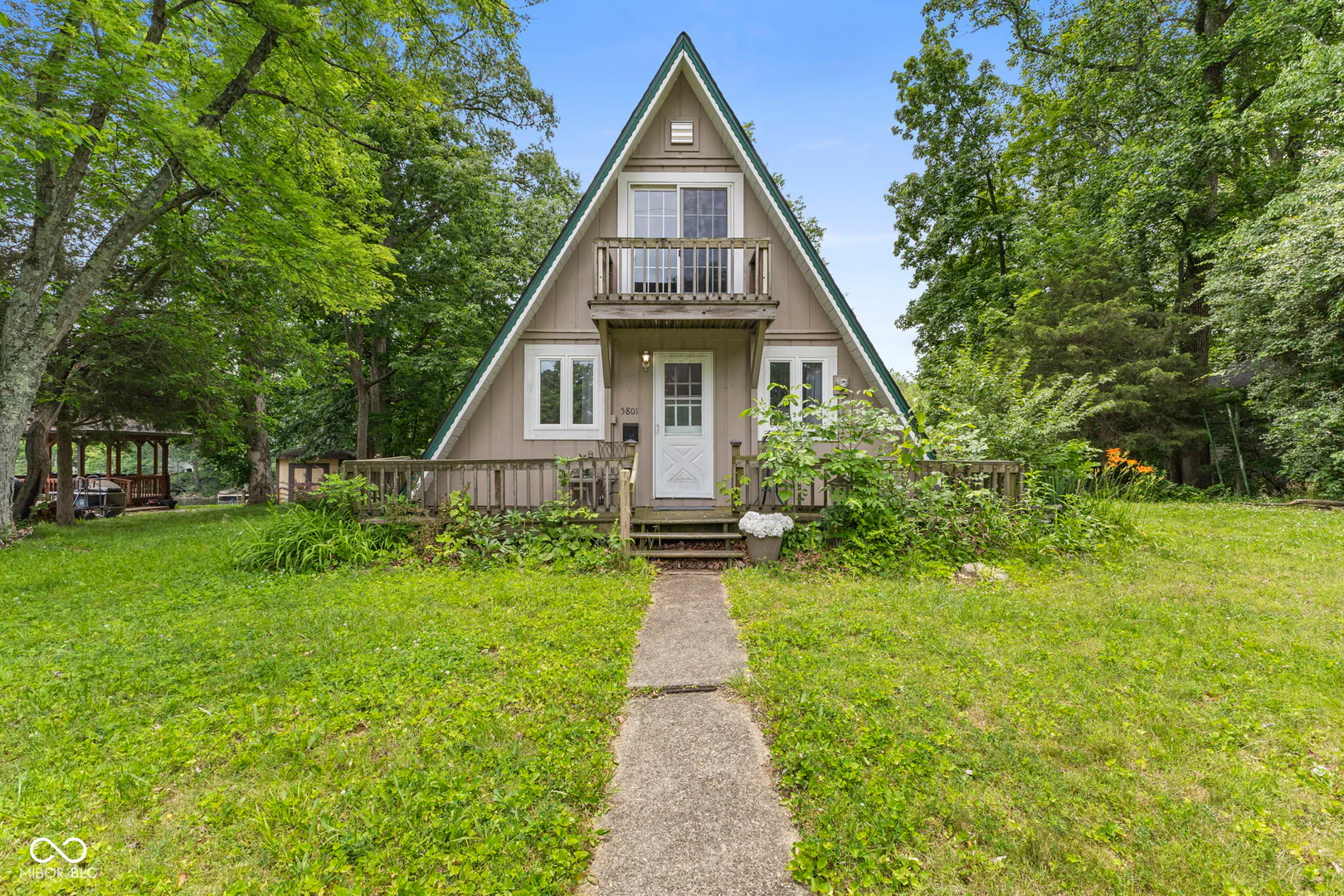 5801 Paradise Drive, Martinsville