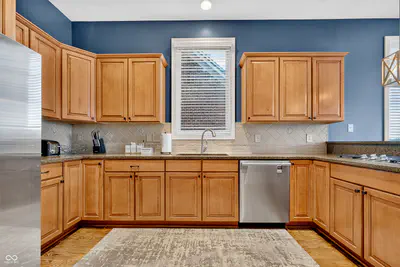 16402 Valhalla Drive, Noblesville - 18