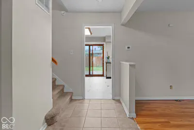 621 Pioneer Drive, Indianapolis - 4