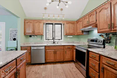 8879 Lesley Lane, Brownsburg - 6