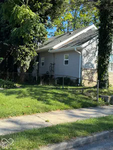 908 Blaine Avenue, Muncie - 2