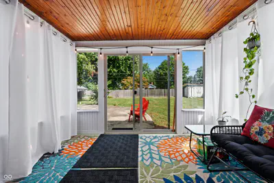1610 Southview Drive, Indianapolis - 26