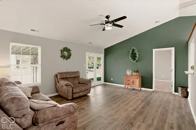 217 E Carolina Street, Fortville - 11