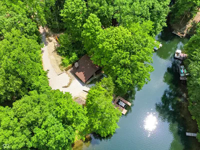 7310 Salmon Drive, Nineveh - 71