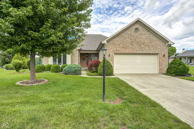 10914 Lightship Court, Fishers