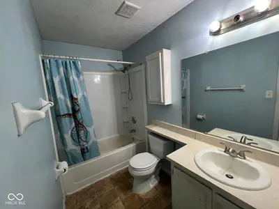 2208 Friendship Drive, Indianapolis - 10