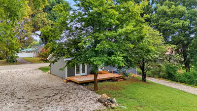 1201 N State Road 157, Bloomfield - 67