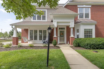 15434 Clearbrook Street, Westfield