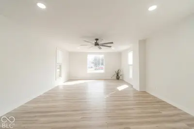 350 S East Street, Pendleton - 9