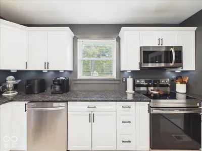 1048 Kessler Boulevard West Drive, Indianapolis - 18