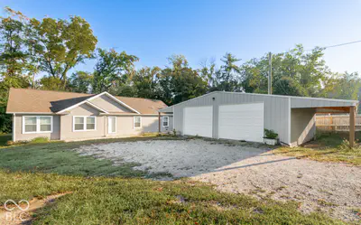 1319 Commerce Street, Brownstown
