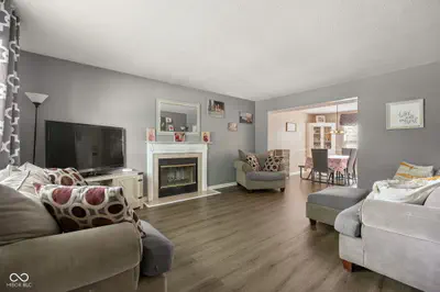 11740 Sand Creek Boulevard, Fishers - 3