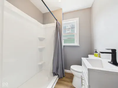 105 E Vinyard, Anderson - 9