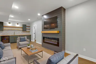 1121 Brookside Court, Avon - 60
