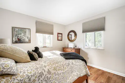 644 Lakeview Drive, Zionsville - 18