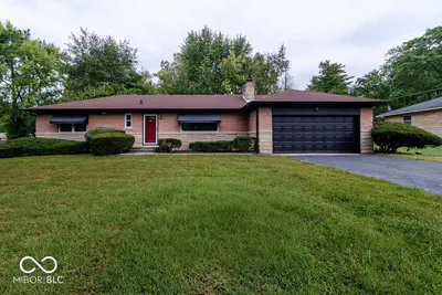4425 Chatham Place, Indianapolis