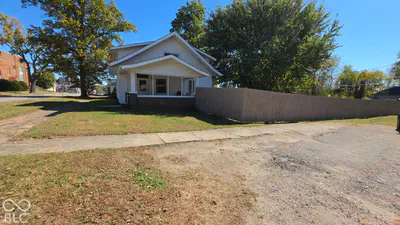 214 W 2nd, Veedersburg - 28