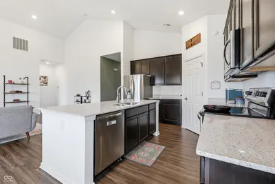17896 Paula Walk, Westfield - 13