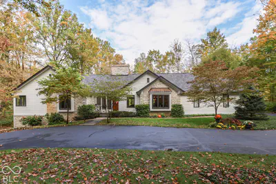 9056 Woodacre Blvd South Drive S, Indianapolis
