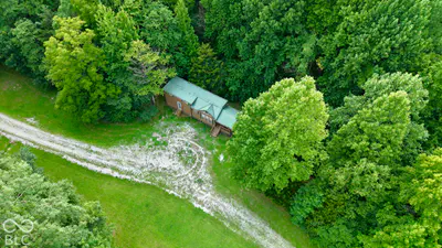 8900 Island Pond Road, Quincy - 37