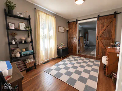 1121 W Washington Avenue, Shelbyville - 23