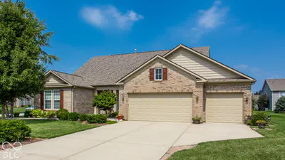 7658 Winding Lake Drive S, Noblesville - 2