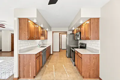 2611 Conestoga Court, Newburgh - 14
