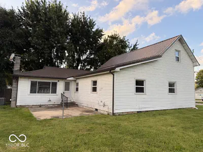 212 McCarty Street, Fortville - 3