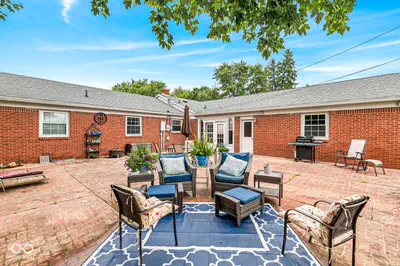 400 Madison Avenue, Pendleton - 47