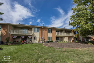 541 Hunters Drive, Carmel - 18