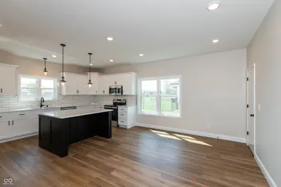 6982 Meadow Run, Seymour - 11