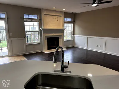 10077 Sundown Lane, Avon - 7