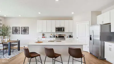 6080 Camarillo Drive, Whitestown - 10