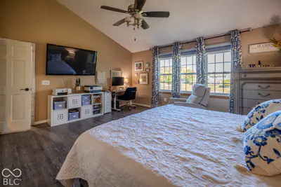 6416 Manchester Drive, Fishers - 21