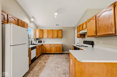 206 Bishop, Seymour - 15