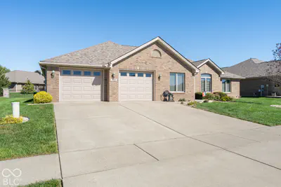 5066 Quincy Court, Columbus - 2