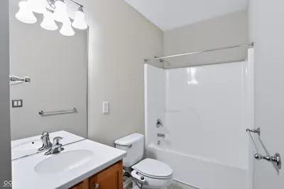 13973 Avalon East Drive, Fishers - 72