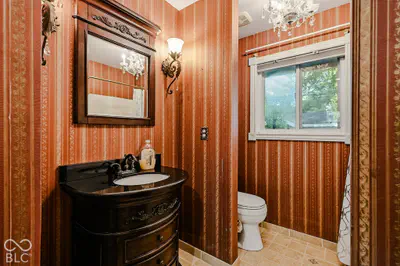 2820 Lucas Way, Columbus - 10