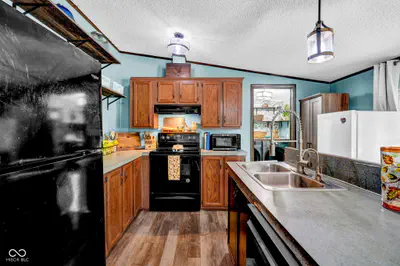 7433 Ogle Road, Freetown - 12