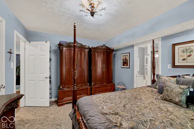 6205 300 S Road, New Palestine - 17