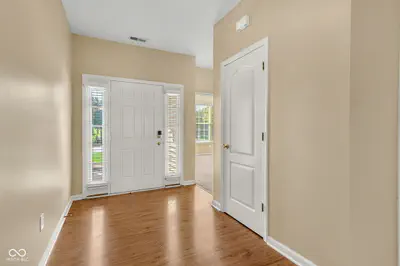 18921 Round Lake Road, Noblesville - 3
