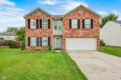 14314 Holly Berry Circle, Fishers
