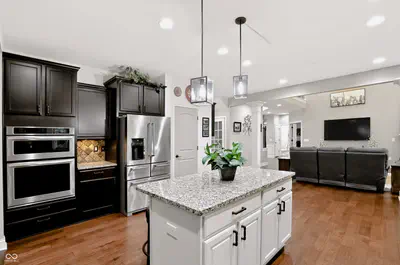 927 Racetime Road, Westfield - 34