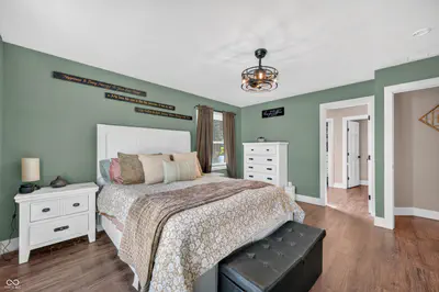 6876 W 300 S, Morgantown - 31