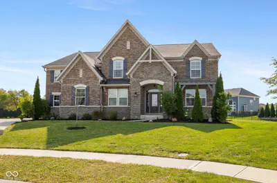 7213 Birch Hall Circle, Indianapolis - 2