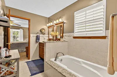 7291 Plantation Lane, Avon - 26
