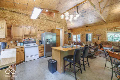 1405 Lakeside Drive, Spencer - 12
