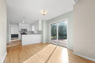 889 Bridle Circle, Carmel - 11